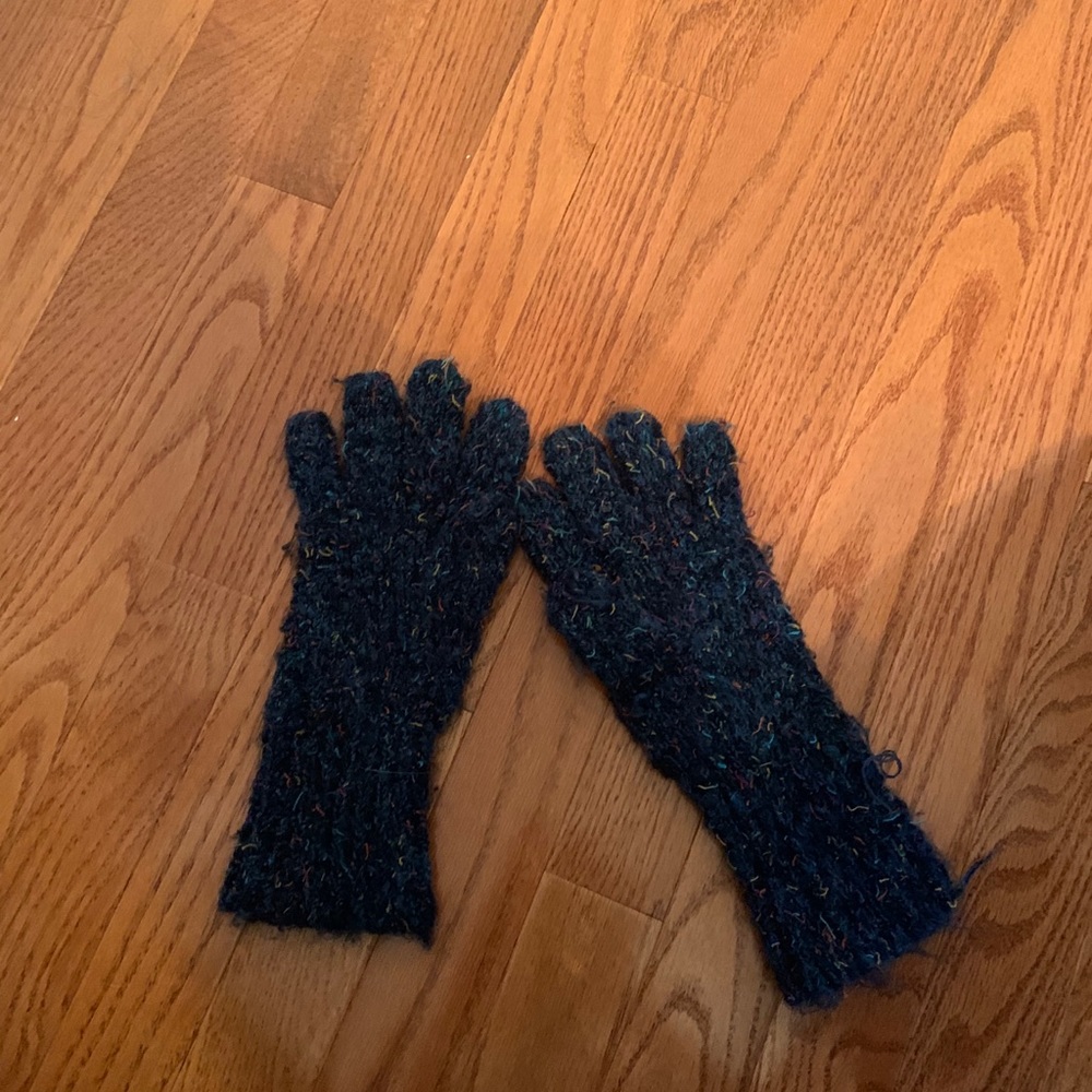 mittens - Picture 2 of 2